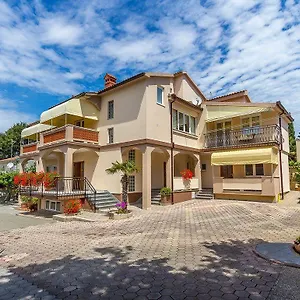  Apartment Nevija